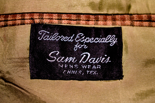 13 Tips for Identifying Vintage Clothing Labels & Tags 13 Tips for Identifying Vintage Clothing Labels & Tags