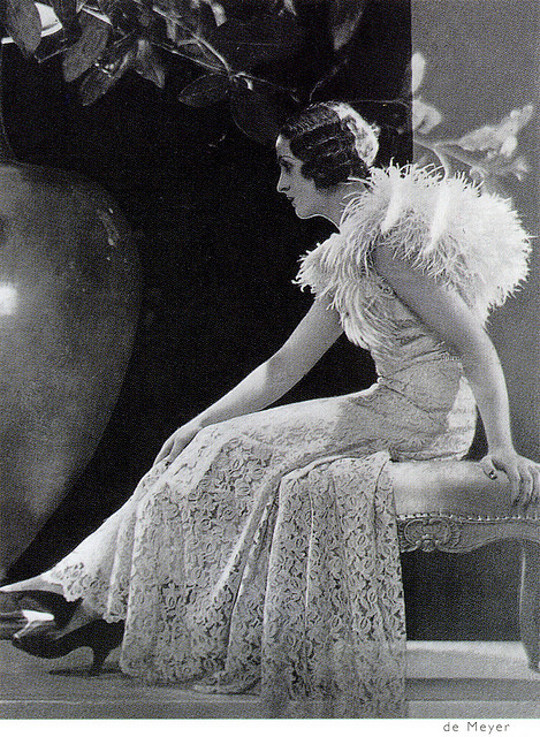 1930s-fashion-lace-dress-vintage 1930s fashion advertisement for lace dress