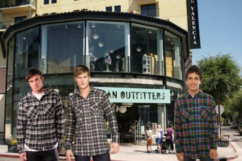 34 Tips to Thrift Store Shop Like a Pro! (Pass On to Newbies!) 34 Tips to Thrift Store Shop Like a Pro! (Pass On to Newbies!)