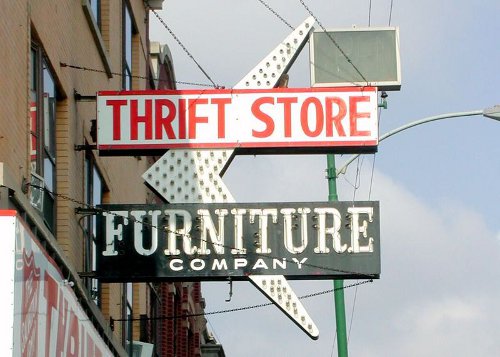 34 Tips to Thrift Store Shop Like a Pro! (Pass On to Newbies!) 34 Tips to Thrift Store Shop Like a Pro! (Pass On to Newbies!)