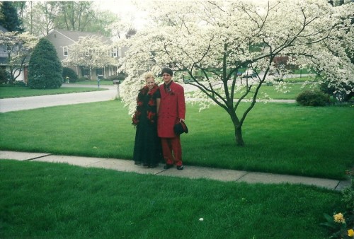 34 Tips to Thrift Store Shop Like a Pro! (Pass On to Newbies!) 34 Tips to Thrift Store Shop Like a Pro! (Pass On to Newbies!)