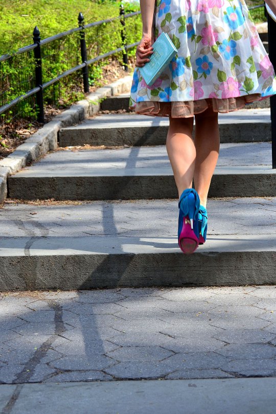 1950s vintage crinoline sammy davis of sammy davis vintage walking up the stairs