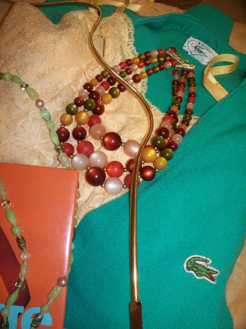 entire-prize-pack-up-close-mutha-love-vintage vintage fashion mutha love vintage