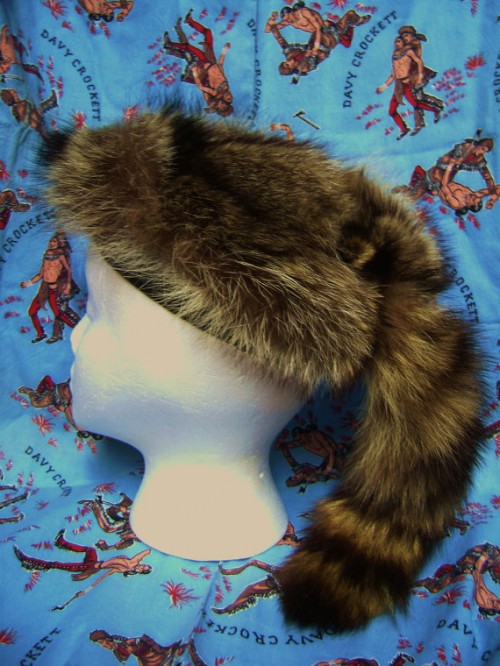 How to Identify Vintage Mink, Fox, Rabbit, Beaver & Raccoon Furs How to Identify Vintage Mink, Fox, Rabbit, Beaver & Raccoon Furs