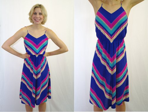 striped-vintage-dress-giveaway womens vintage fashion photos