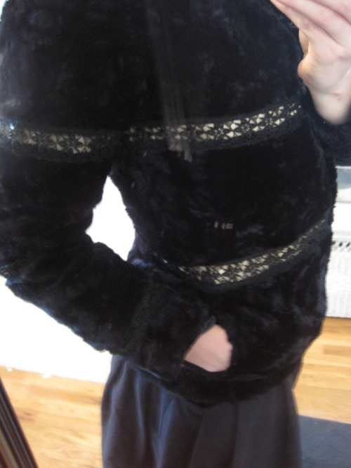 The Fur Debate: How to be Sustainable & Recycle Vintage Fur for Good Causes The Fur Debate: How to be Sustainable & Recycle Vintage Fur for Good Causes