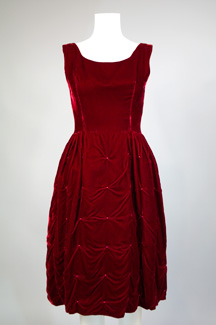 The Fur Debate: How to be Sustainable & Recycle Vintage Fur for Good Causes The Fur Debate: How to be Sustainable & Recycle Vintage Fur for Good Causes