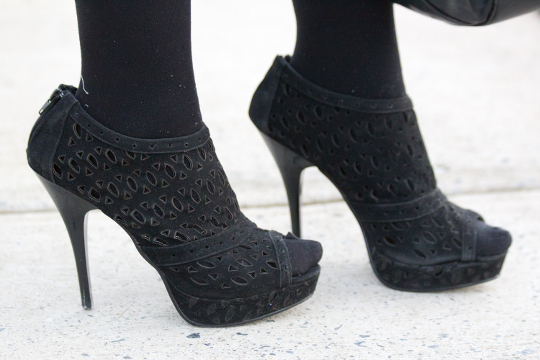 vintage-fishtail-maxi-skirt-work-4 black heels